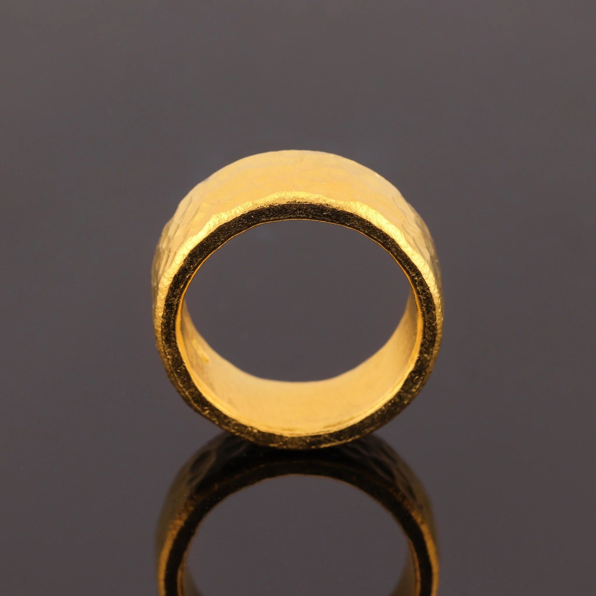 10mm 2oz Hammered Flat Band - Image 5