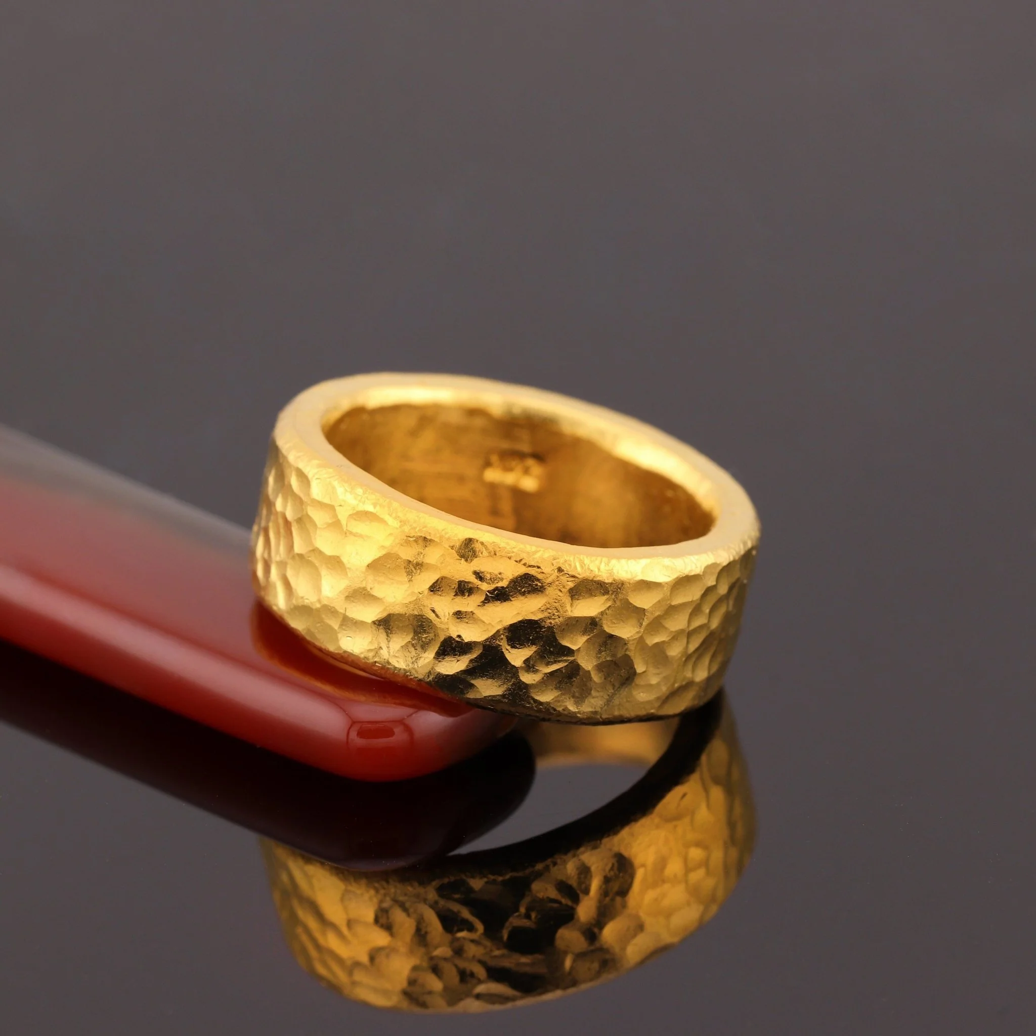 10mm 2oz Hammered Flat Band - Image 7